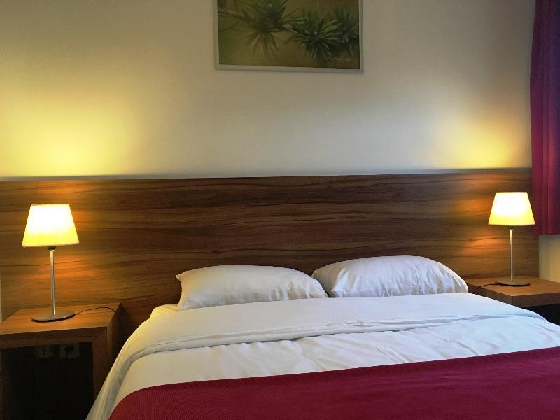 Appart'Hotel Victoria Garden Pau Eksteriør billede